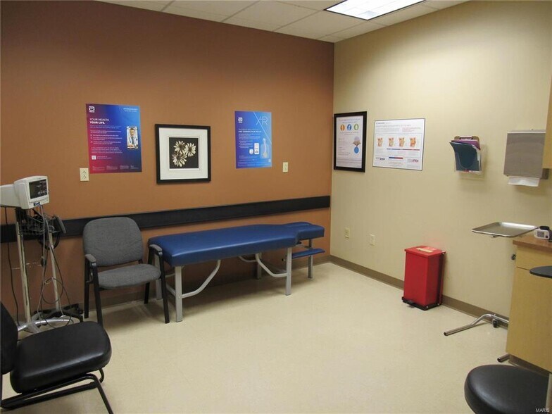 More Photos Of 3 Professional Dr, Alton Office For Lease