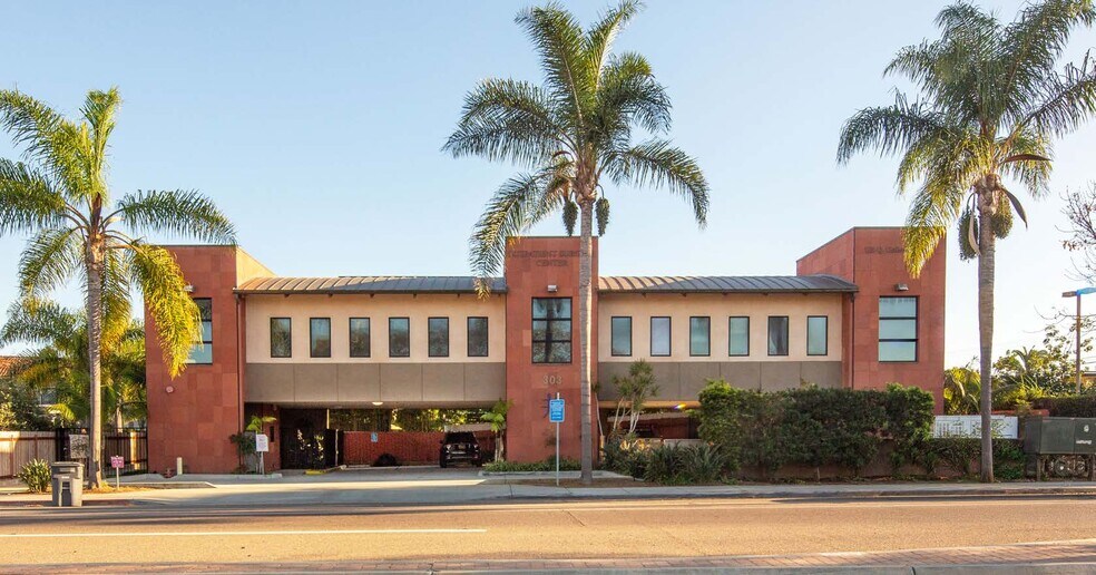 More Photos Of 303 Santa Fe Dr, Encinitas Medical For Sale