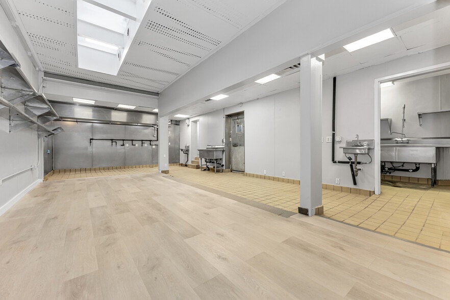 More Photos Of 1055-1057 Second Ave, New York Apartments For Lease