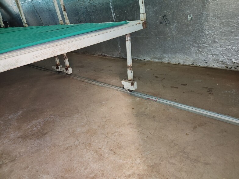 More Photos Of 20868 NE Townley Rd, Marlow Industrial For Sale