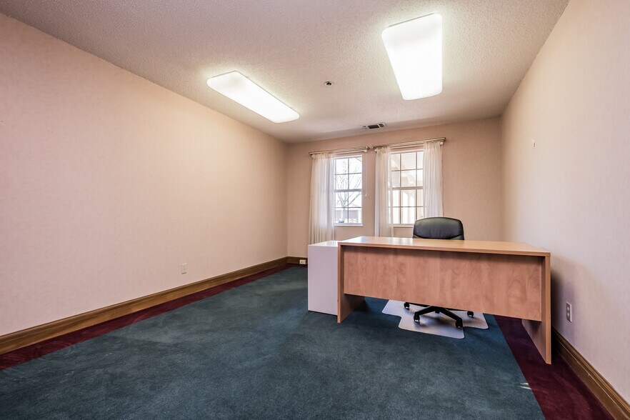 More Photos Of 7222 Day Ave SW, Navarre Medical For Lease