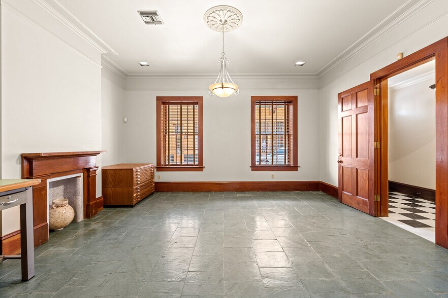 More Photos Of 1018 Bienville Ave, New Orleans Office For Lease