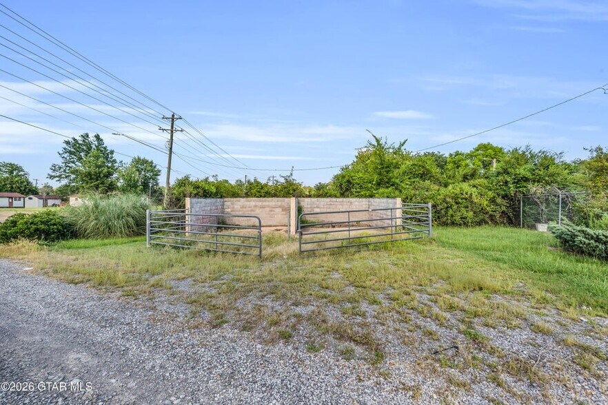 More Photos Of 8266 Highway 45 Alt N, West Point Garden Center For Sale