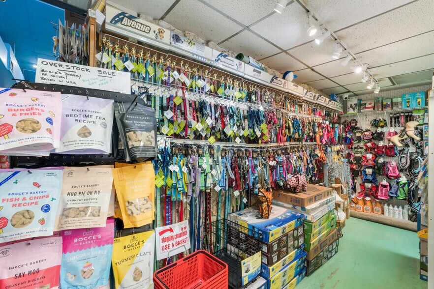 More Photos Of 100636 Overseas Hwy, Key Largo Storefront Retail Residential For Sale