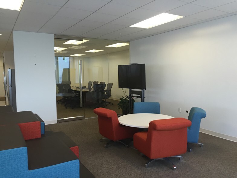 More Photos Of 1150 S Olive St, Los Angeles Coworking Space