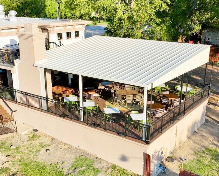 More Photos Of 308 N Fannin St, Rockwall Restaurant For Sale