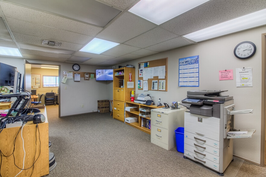 More Photos Of 2201 E Edison Rd, Sunnyside Office For Sale