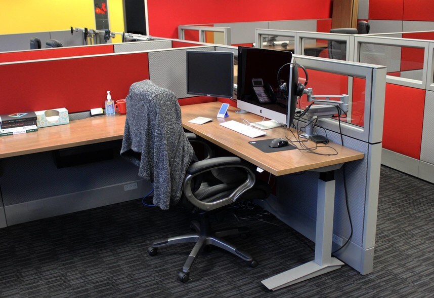 More Photos Of 4501 Atlantic Ave, Raleigh Flex For Sale