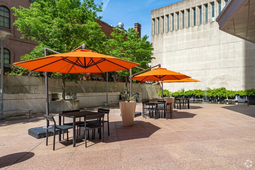 More Photos Of 1105 N Market St, Wilmington Office For Sale