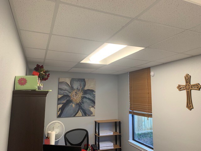 More Photos Of 25910 Oak Ridge Dr, Spring Office For Sale