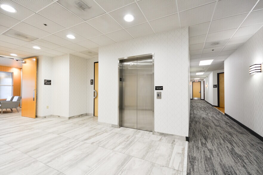 More Photos Of 8315 Cantrell Rd, Little Rock Medical For Lease