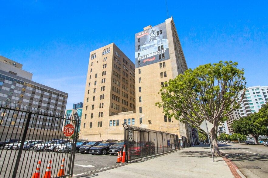 More Photos Of 710-714 W Olympic Blvd, Los Angeles Office For Lease