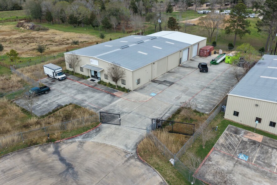More Photos Of 3642 Bacor Rd, Houston Warehouse For Lease