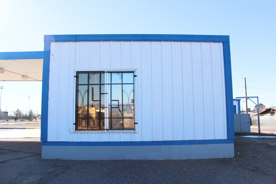 More Photos Of 700 W Picacho Ave, Las Cruces Auto Repair For Sale
