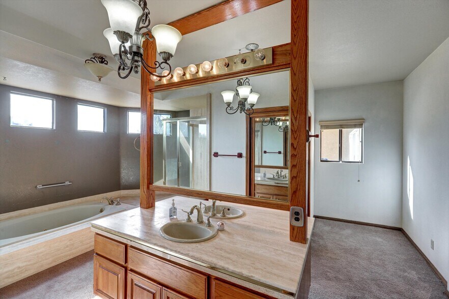 More Photos Of 784 Pomello Dr, Claremont Assisted Living For Lease