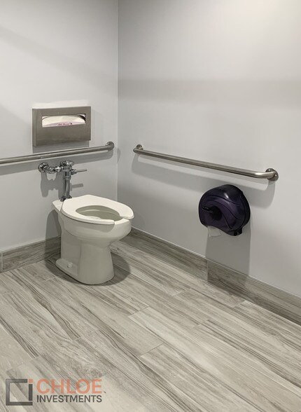 More Photos Of 22750 Hawthorne Blvd, Torrance Unknown For Lease