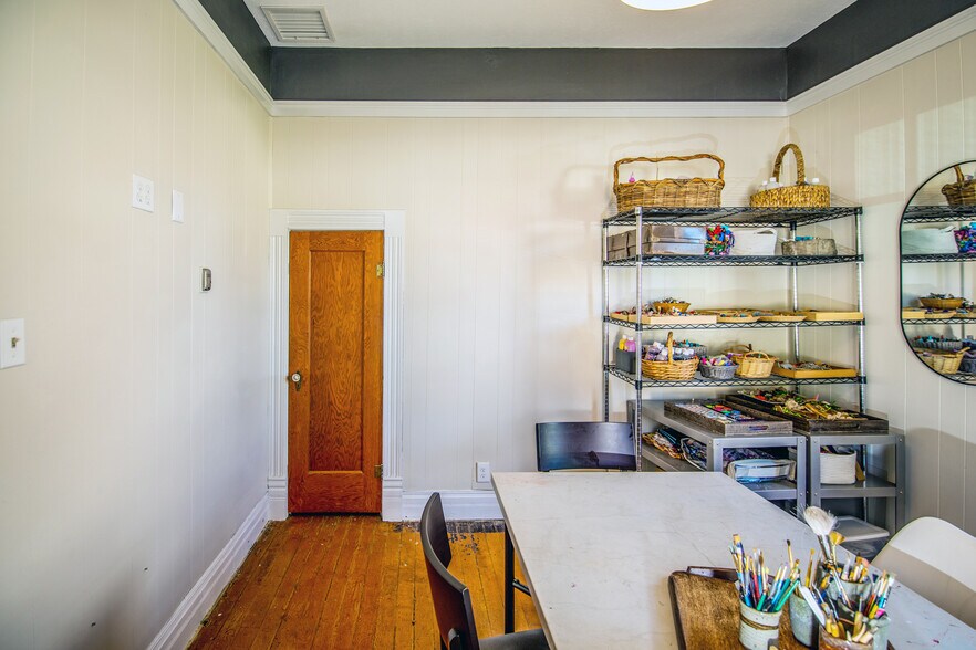 More Photos Of 100 W Cleveland St, Lafayette Office Residential For Sale