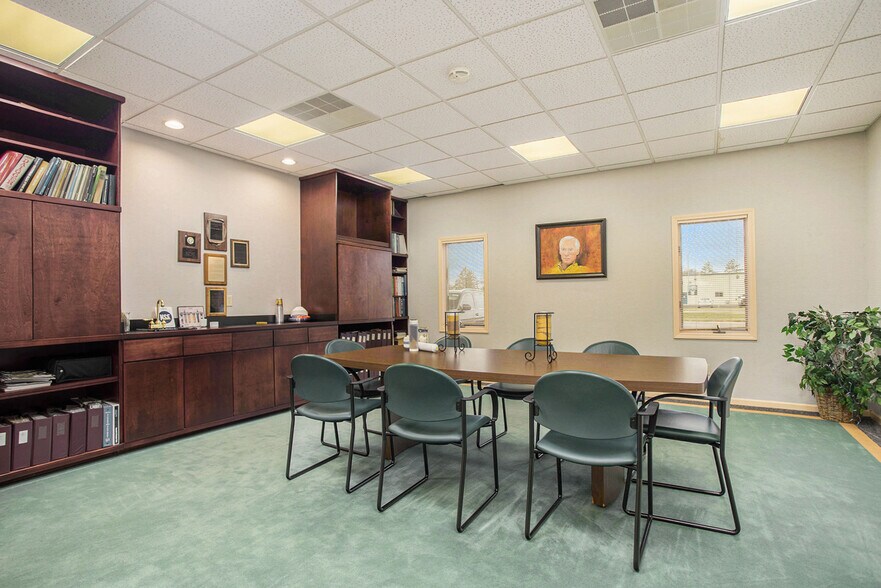 More Photos Of 1500 Kdf Dr, Three Rivers Office For Lease