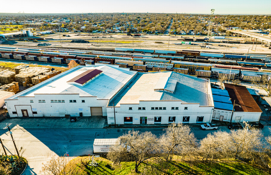 Primary Photo Of 200 Seguin St, San Antonio Manufacturing For Lease