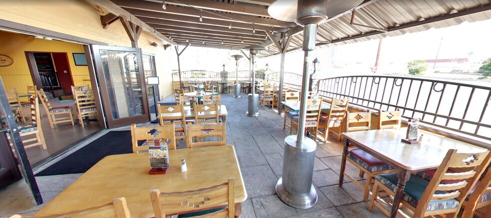 More Photos Of 1964 W Foothill Blvd, Upland Restaurant For Sale