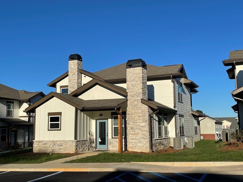 Primary Photo Of 534 E Elm St, Troy Apartments For Sale