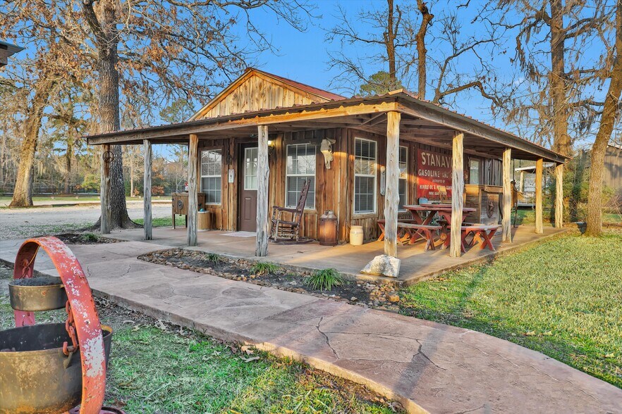 More Photos Of Wedding Venue, Conroe Lodge Meeting Hall For Sale