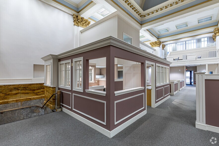 More Photos Of 1351 Main St, Springfield Office For Lease