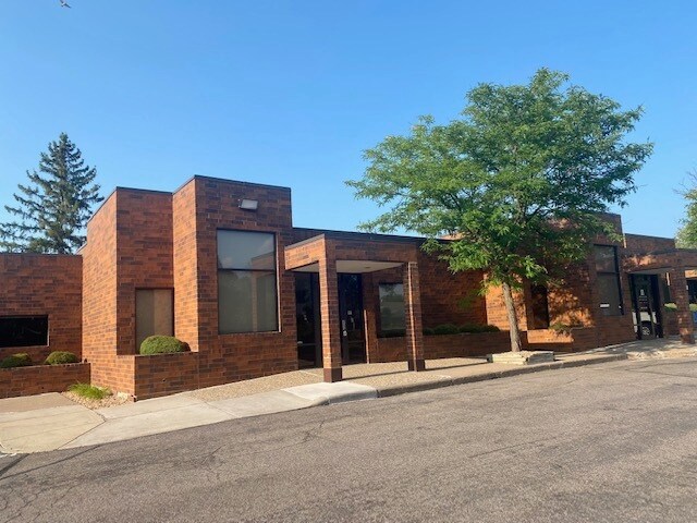 More Photos Of 1560 Beam Ave, Maplewood Medical For Sale