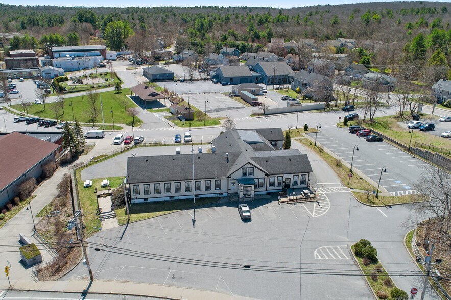 More Photos Of 35 East Ave, Burrillville Freestanding For Lease