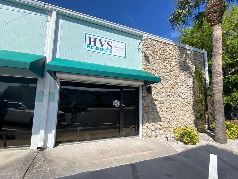 More Photos Of 3663 Arnold Ave, Naples Light Manufacturing For Lease