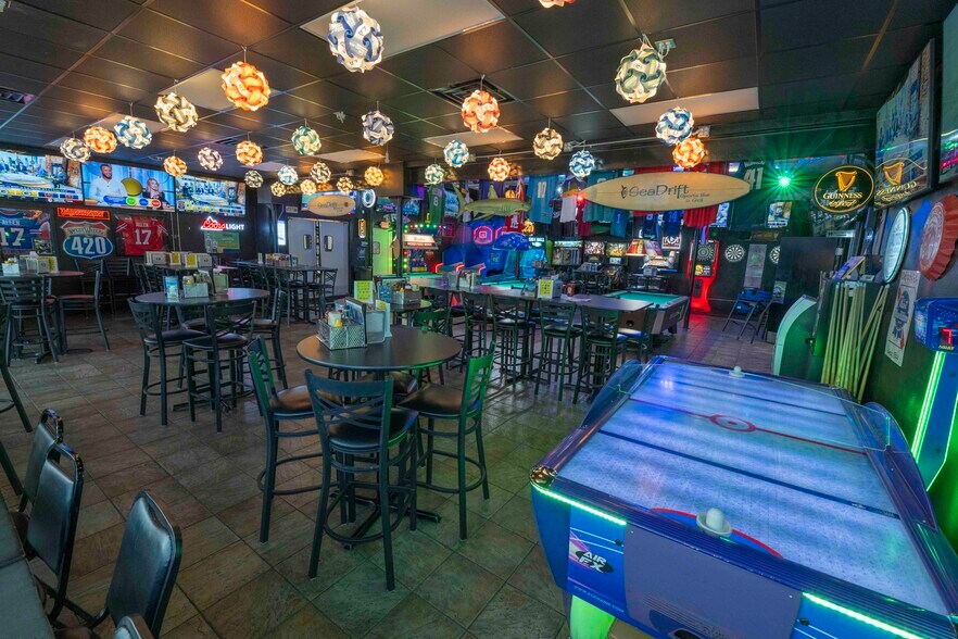 More Photos Of 1368 Ocean Shore Blvd, Ormond Beach Restaurant For Sale