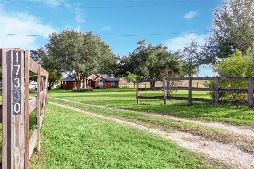 More Photos Of 17330 Penick Rd, Waller Land For Sale