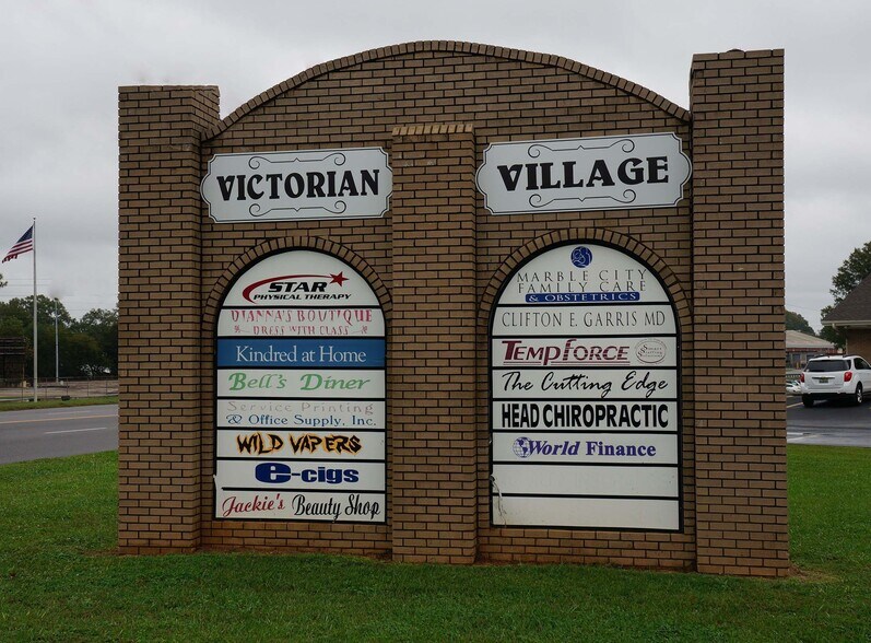 Primary Photo Of 1011-1025 W Fort Williams St, Sylacauga Office For Lease