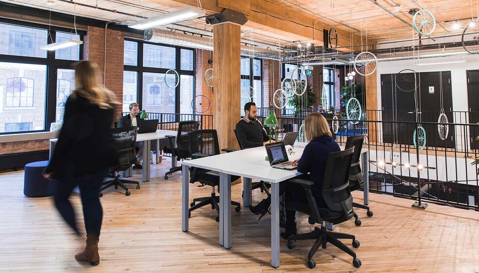 More Photos Of 5455 Av de Gaspé, Montréal Office For Lease