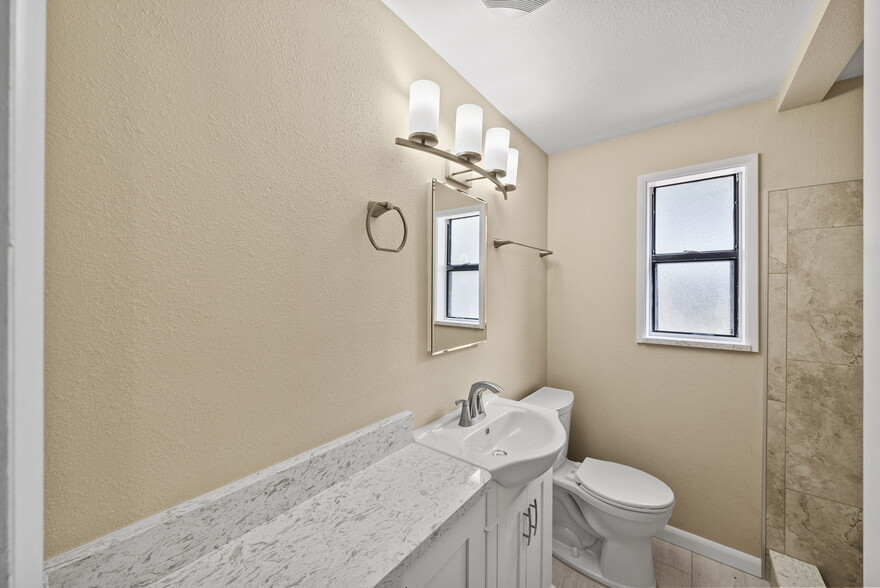 More Photos Of 1193 Bass Blvd, Dunedin Multifamily For Sale