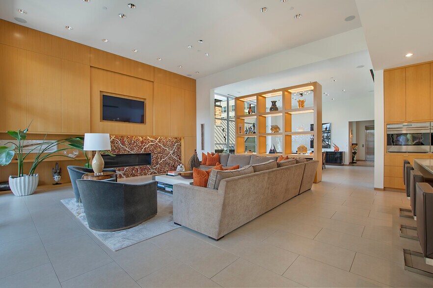 More Photos Of , Dallas Unknown For Sale