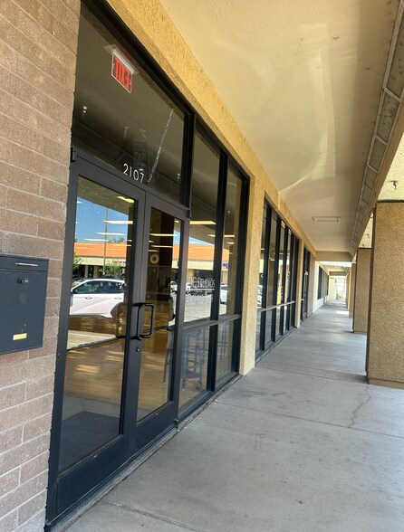 More Photos Of 2051-2107 W Guadalupe Rd, Mesa Storefront For Sale