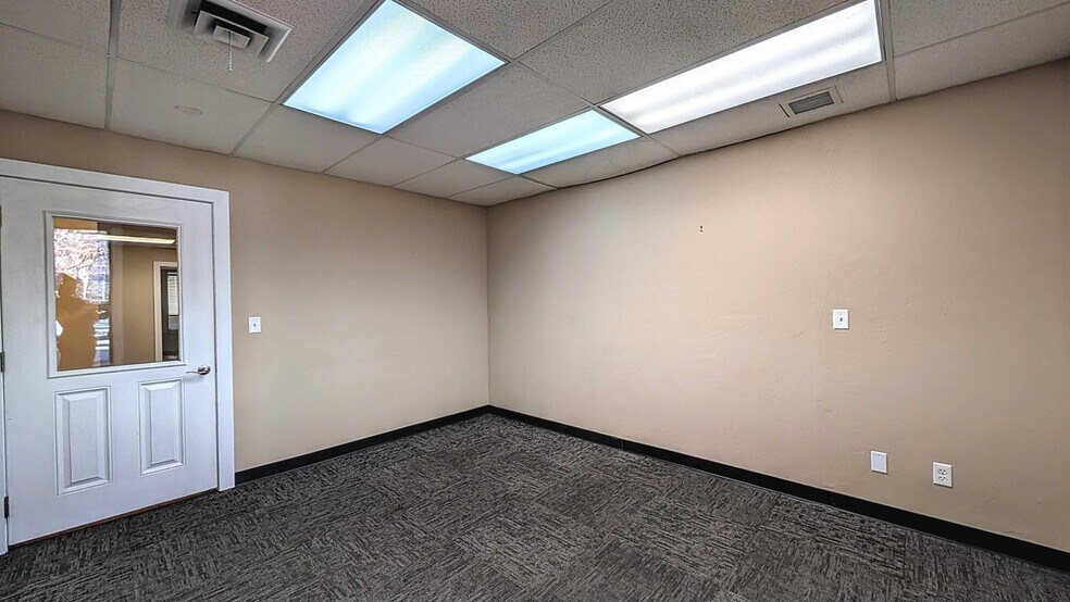 More Photos Of 528 N Main St, Logan Office For Lease