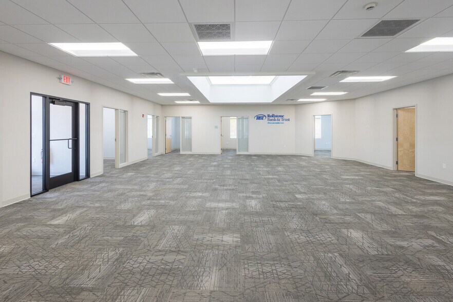 More Photos Of 4 Central St, Leominster Storefront Retail Office For Sale