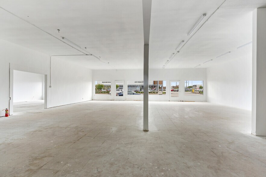 More Photos Of 3015 Artesia Blvd, Torrance Storefront Retail Office For Sale
