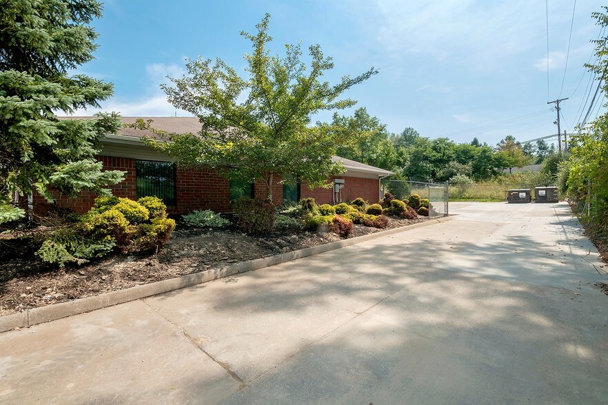 More Photos Of 1848 State Route 59, Kent Office For Sale