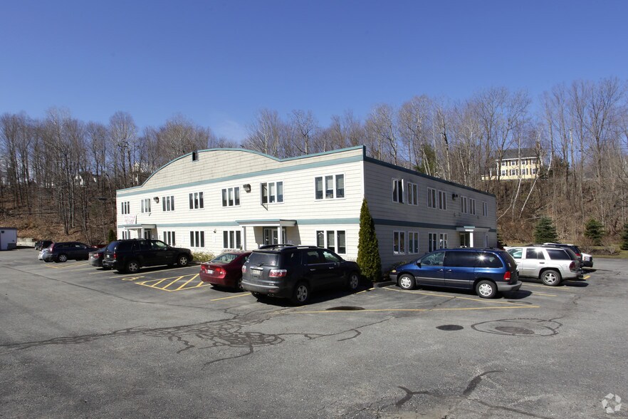 More Photos Of 47 Water St, Hallowell Loft Creative Space For Sale