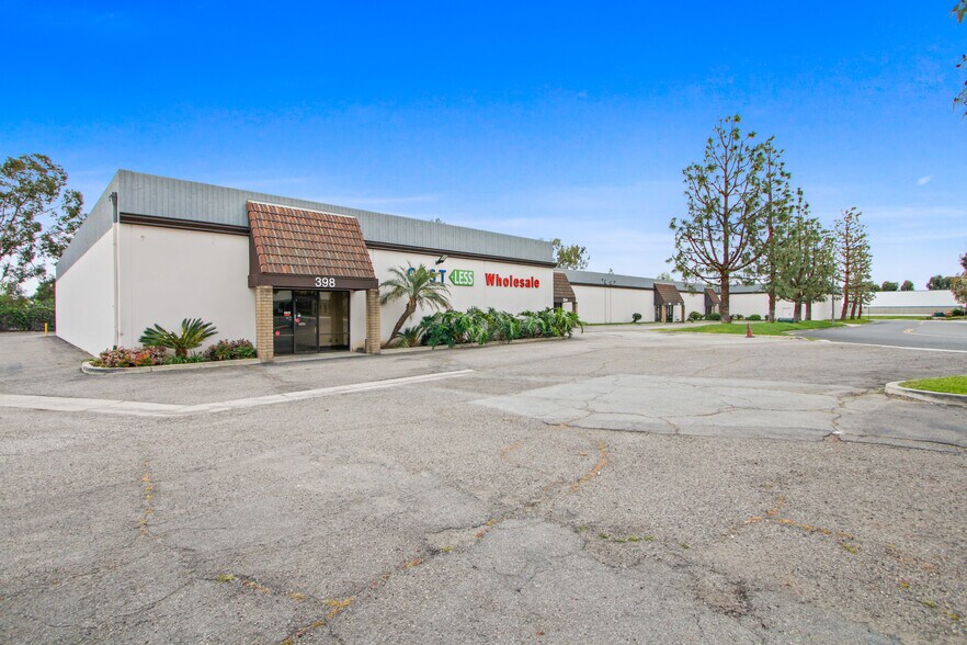 More Photos Of 386-398 Cliffwood Park St, Brea Manufacturing For Lease