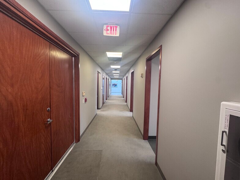 More Photos Of 1159 N Main St, Glendale Heights Office For Sale