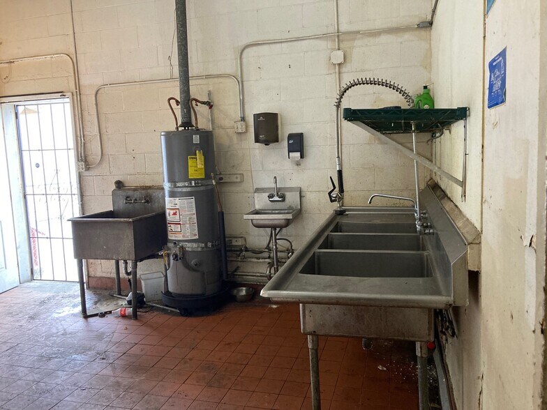 29587 Mission Blvd, Hayward, CA 94544 Retail For Lease