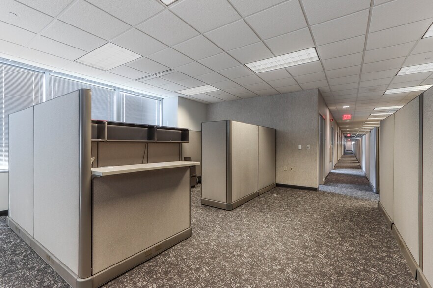 More Photos Of 11 Scott St, Wausau Office For Lease