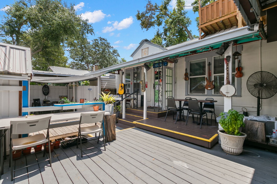 More Photos Of 3109 N Ola Ave, Tampa Hospitality For Sale