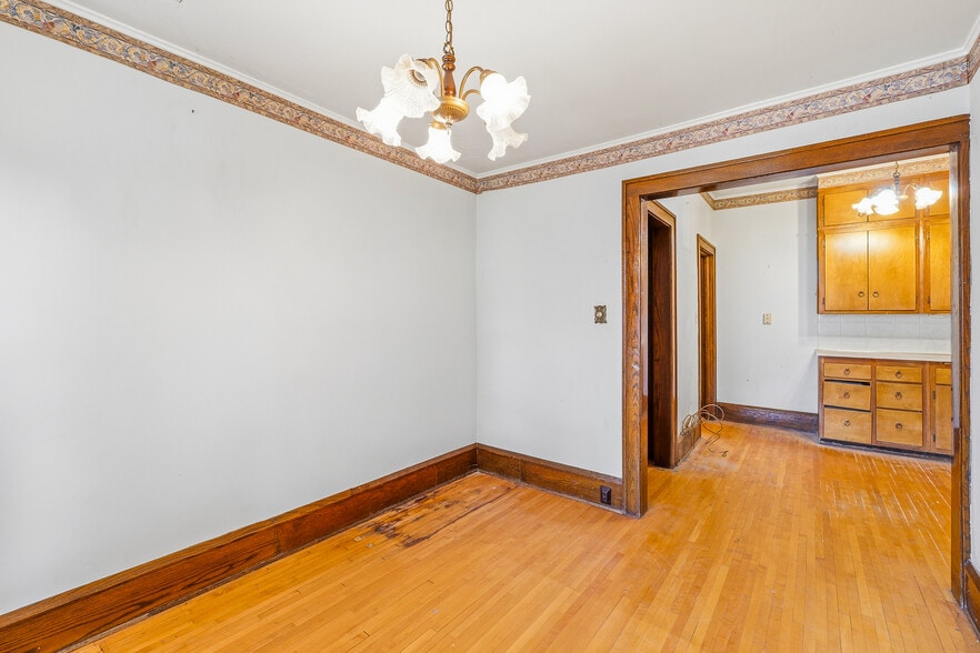 More Photos Of 181 S Main St, Markesan Office Residential For Sale
