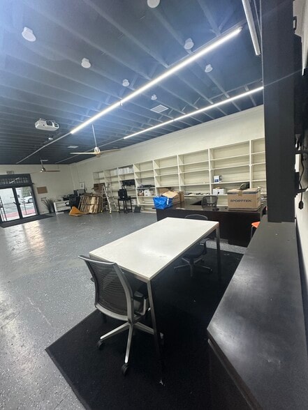 Primary Photo Of 2321 W 54th St, Los Angeles Specialty For Lease