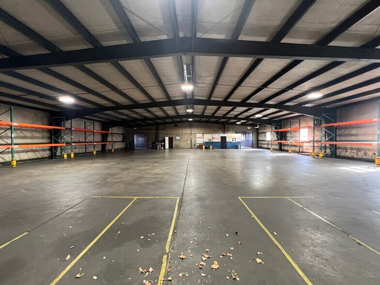More Photos Of 1201 E Church St, Cherryville Warehouse For Lease